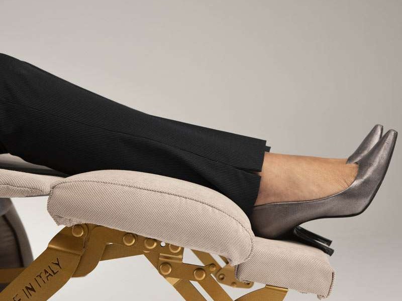 poltrona con pediera lunga